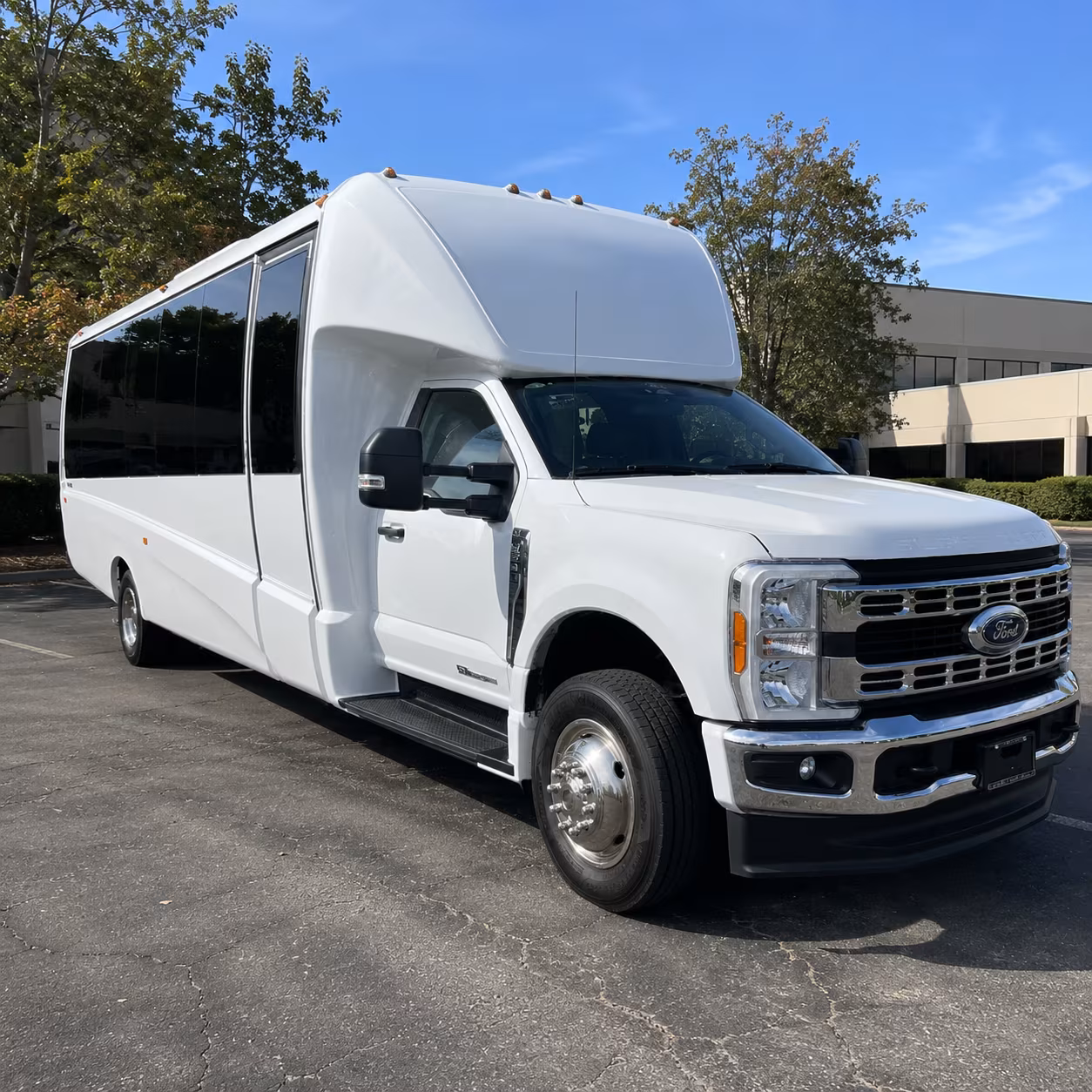 charter buses for corporate events and conferences near san clemente