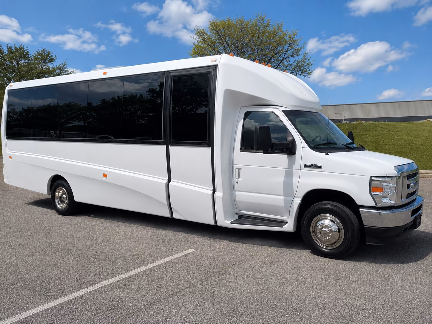 employee shuttle buses for san clemente commuters and corporate campuses