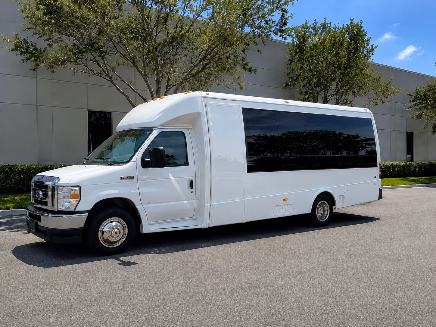 find the perfect transportation for your next corporate event 4