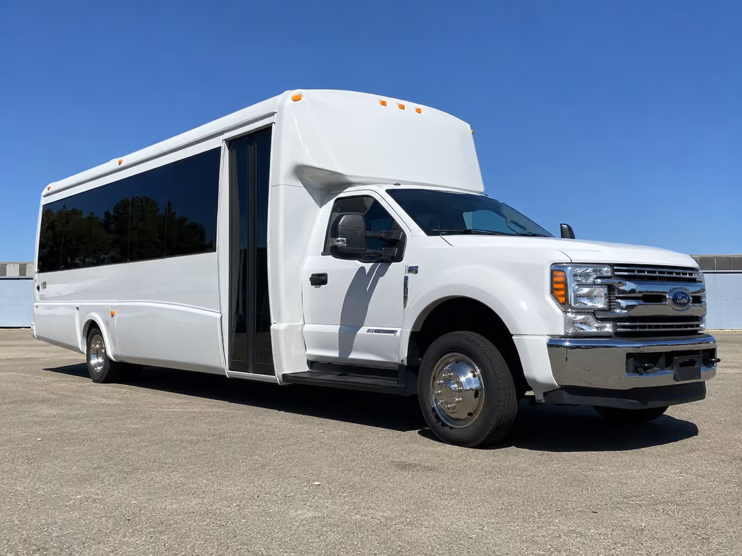 minibuses for ocean and marine science field trips along the coast