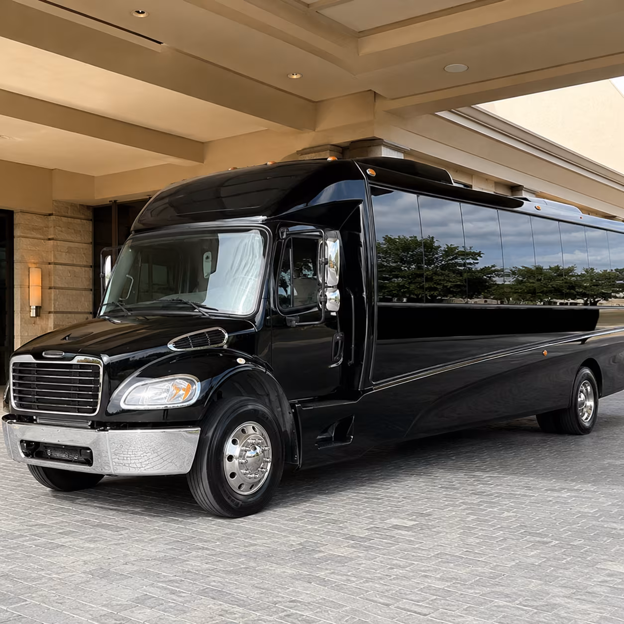san clemente 28 passenger minibus