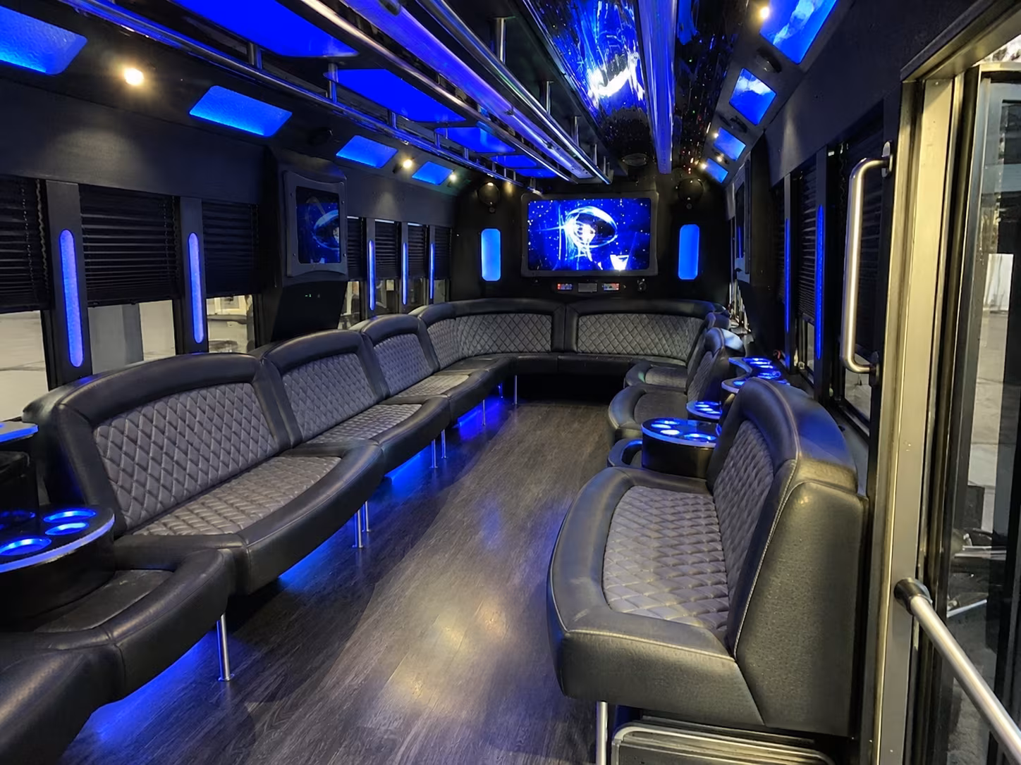 san clemente 28 passenger party bus interior